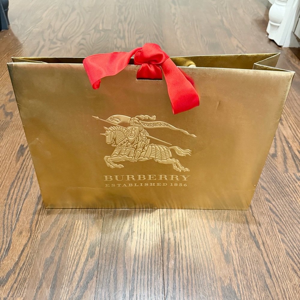 Burberry Red Classic Check Cashmere Scarf with Gift Bag | Unisex - Picture 5 of 5